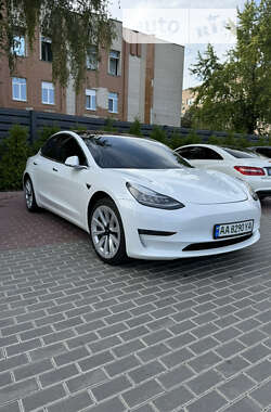 Tesla Model 3  2018