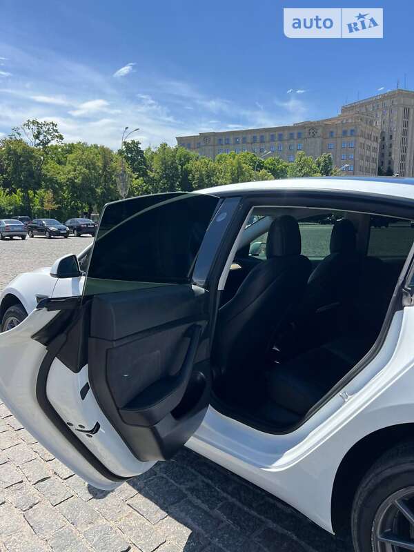 Седан Tesla Model 3 2021 в Харькове