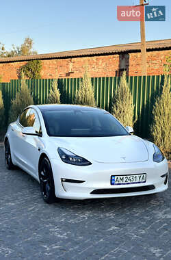 Tesla Model 3  2020