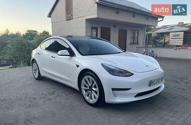 Tesla Model 3 2021