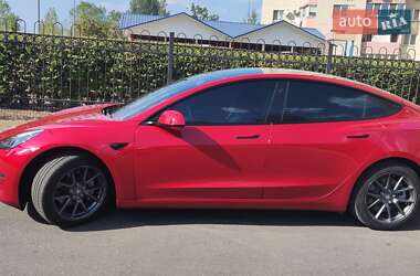 Tesla Model 3  2022