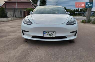 Tesla Model 3  2020