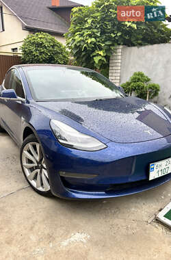Седан Tesla Model 3 2018 в Одесі фото Седан Tesla Model 3 2018 в Одесі