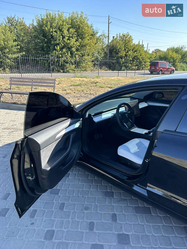 Седан Tesla Model 3 2021 в Белой Церкви