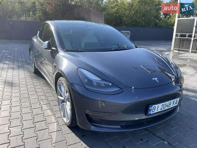 Седан Tesla Model 3 2021 в Полтаве фото Седан Tesla Model 3 2021 в Полтаве