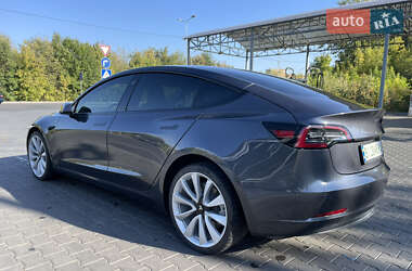 Седан Tesla Model 3 2021 в Полтаве фото 5 Седан Tesla Model 3 2021 в Полтаве