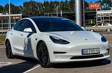 Tesla Model 3  2022