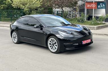 Tesla Model 3  2022