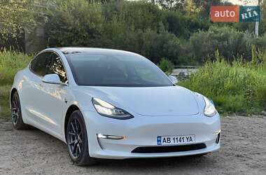 Tesla Model 3  2020