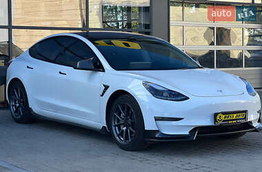 Tesla Model 3  2023