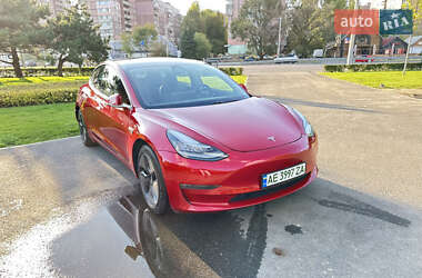 Tesla Model 3  2018