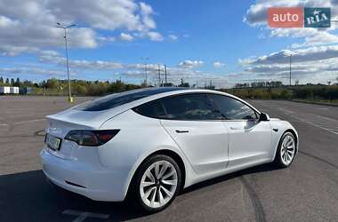 Седан Tesla Model 3 2021 в Рівному