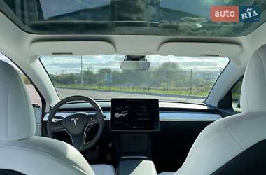 Седан Tesla Model 3 2021 в Рівному