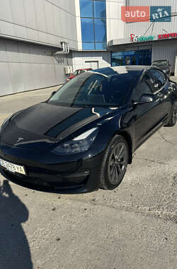 Tesla Model 3  2021