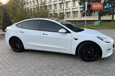 Tesla Model 3  2023