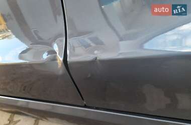 Седан Tesla Model 3 2022 в Киеве