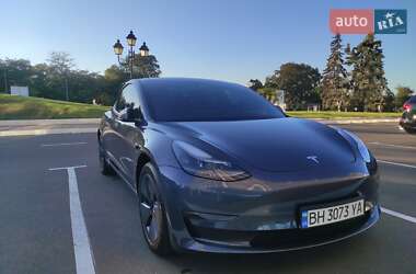 Tesla Model 3  2023