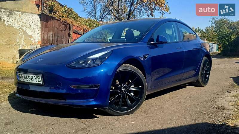 Tesla Model 3 2022 року в Полтаві