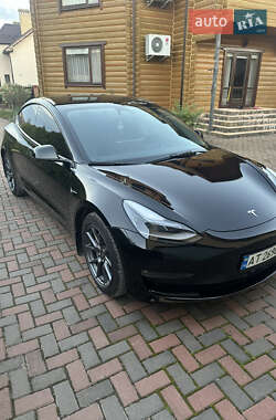 Tesla Model 3  2023