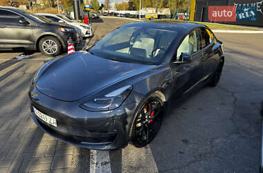 Tesla Model 3  2018