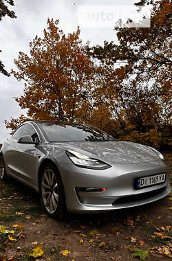 Tesla Model 3  2018