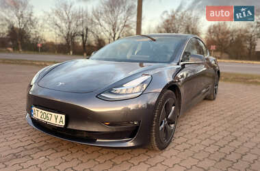 Tesla Model 3  2018