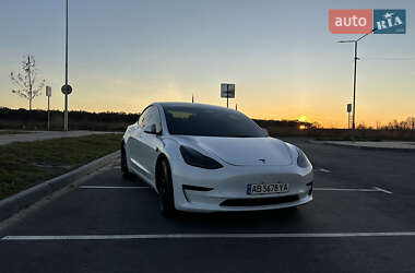 Tesla Model 3  2022