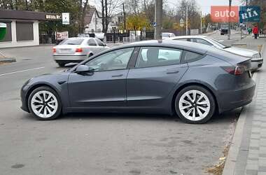 Tesla Model 3  2022