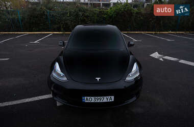 Tesla Model 3  2023