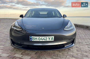Седан Tesla Model 3 2018 в Одесі