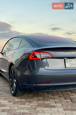 Седан Tesla Model 3 2018 в Одесі