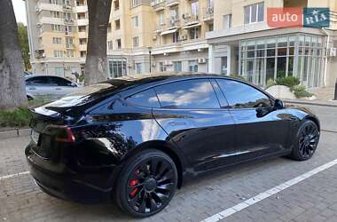 Tesla Model 3  2018