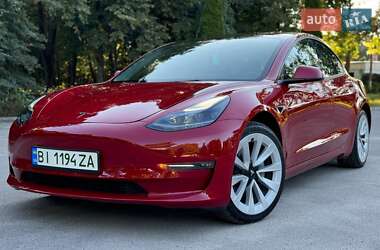 Tesla Model 3  2022