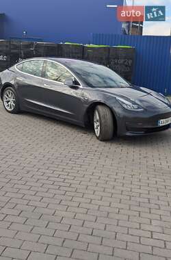 Седан Tesla Model 3 2018 в Шепетовке