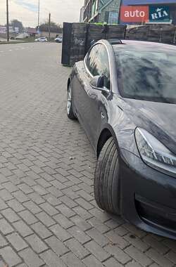 Седан Tesla Model 3 2018 в Шепетівці