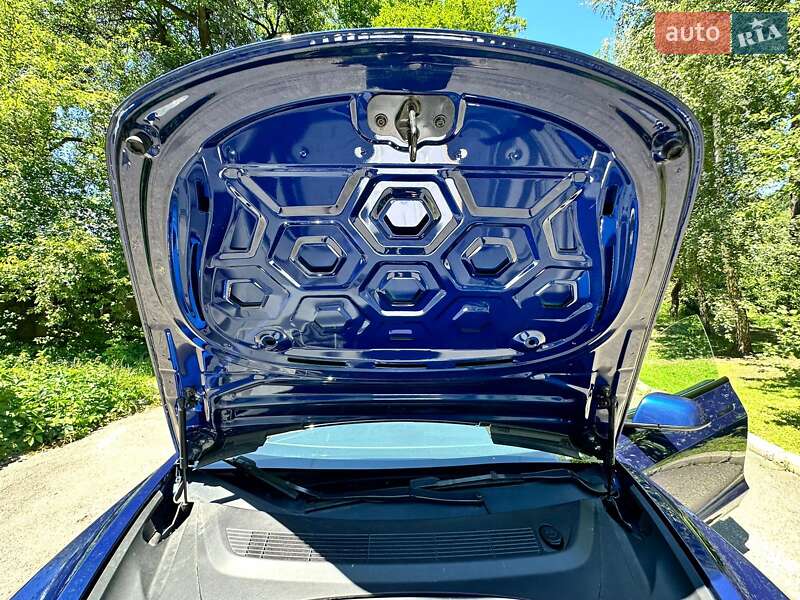 Седан Tesla Model 3 2021 в Києві