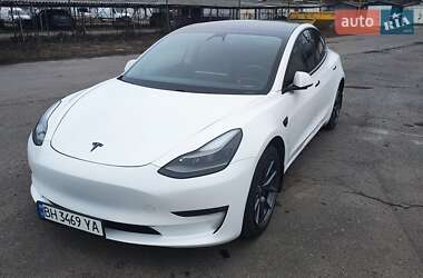 Tesla Model 3 2020