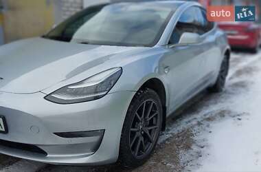 Tesla Model 3 2018