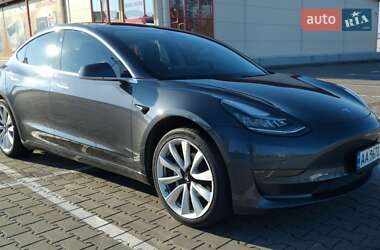 Tesla Model 3  2018