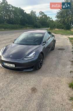 Tesla Model 3 2018