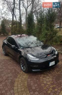 Tesla Model 3  2018