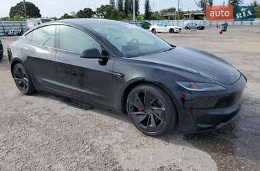 Tesla Model 3  2024