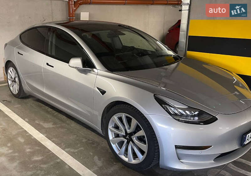Tesla Model 3 2018