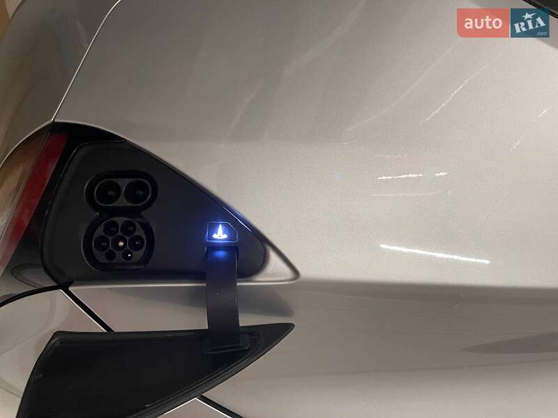 Седан Tesla Model 3 2018 в Києві фото 3 Седан Tesla Model 3 2018 в Києві