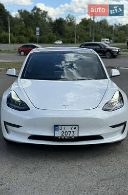 Tesla Model 3  2021
