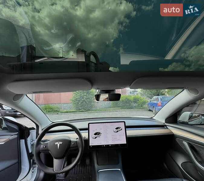 Седан Tesla Model 3 2021 в Полтаве