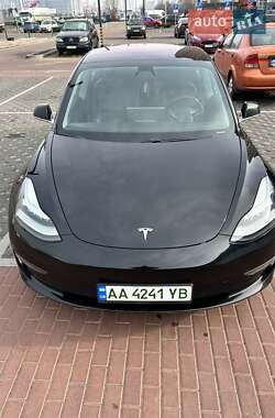 Tesla Model 3  2018