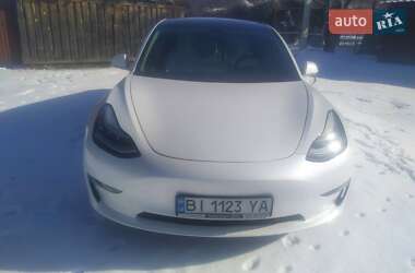 Tesla Model 3 2020