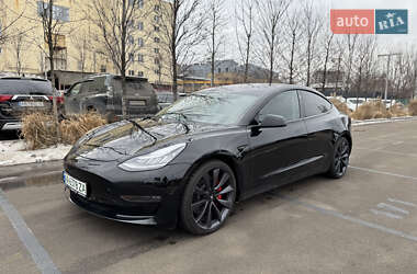 Tesla Model 3  2020
