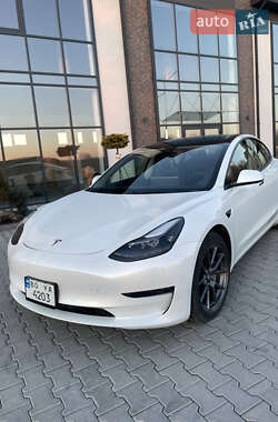 Tesla Model 3  2023